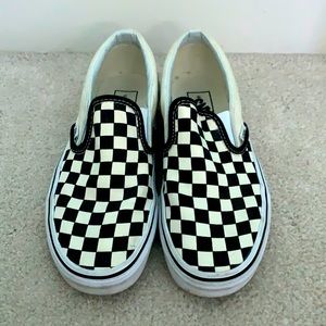 Women’s checkered vans